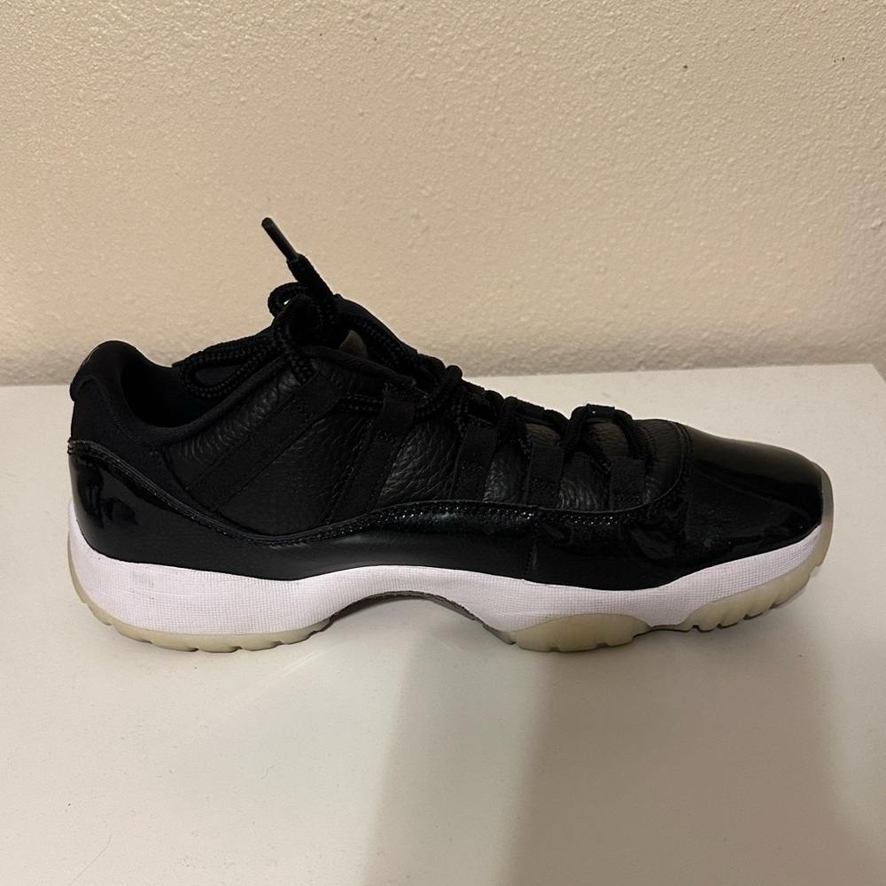 Nike Air Jordan 11 Retro Low - Black, Red, White